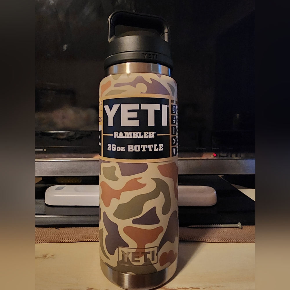 YETI Rambler 26oz Camo Water Bottle